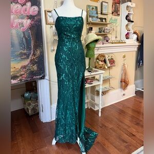 Elegant Green Sequin Gown